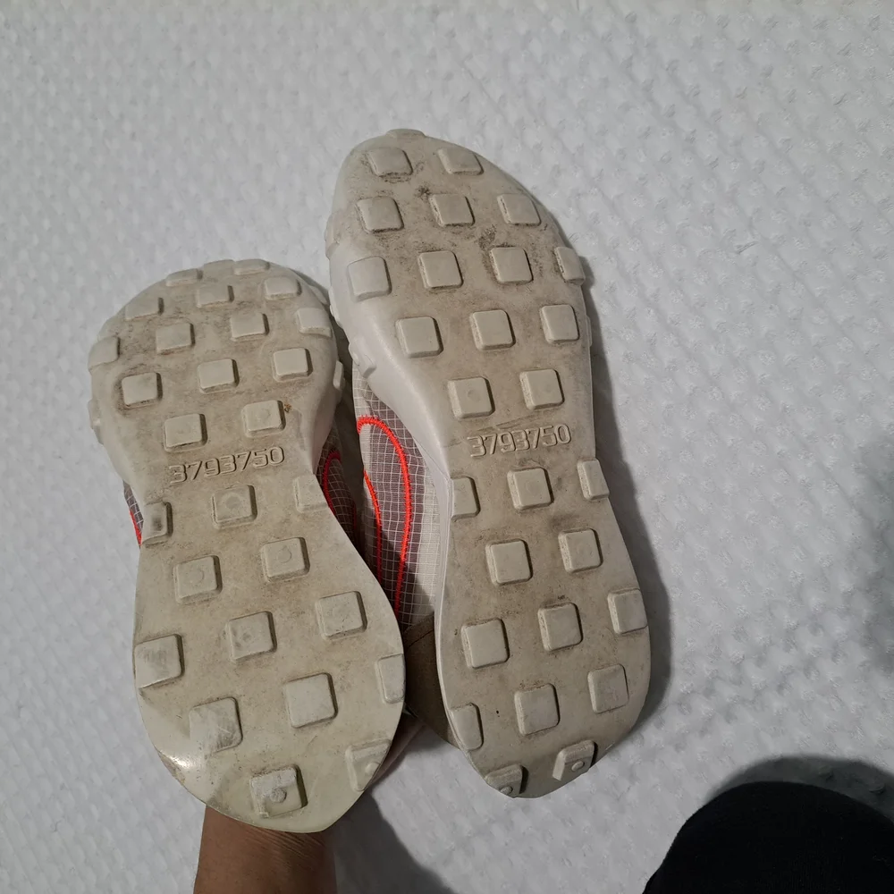 Nike Waffle Racer 2X White Sneakers - Picture 5 of 5